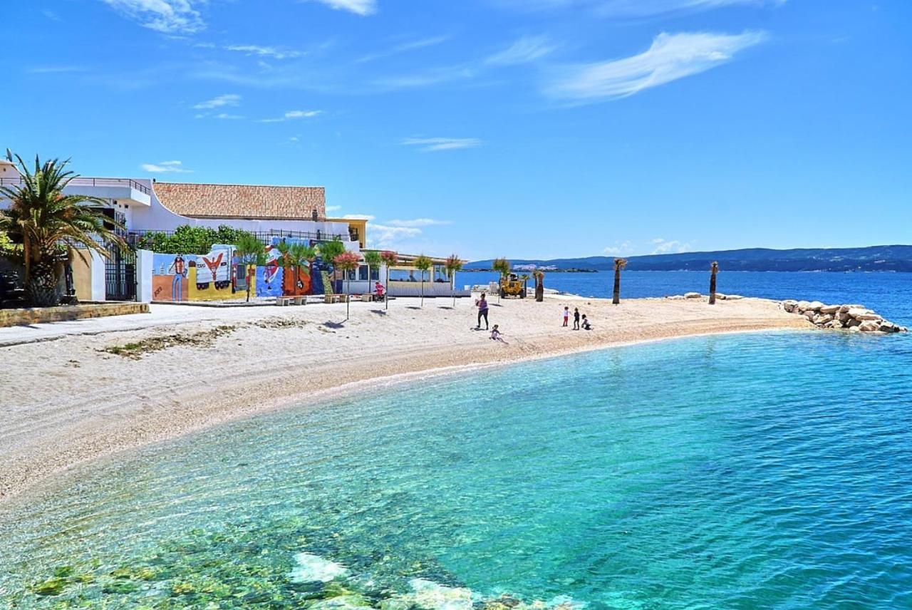 Seaside Apartment Blue Dugi Rat Bagian luar foto