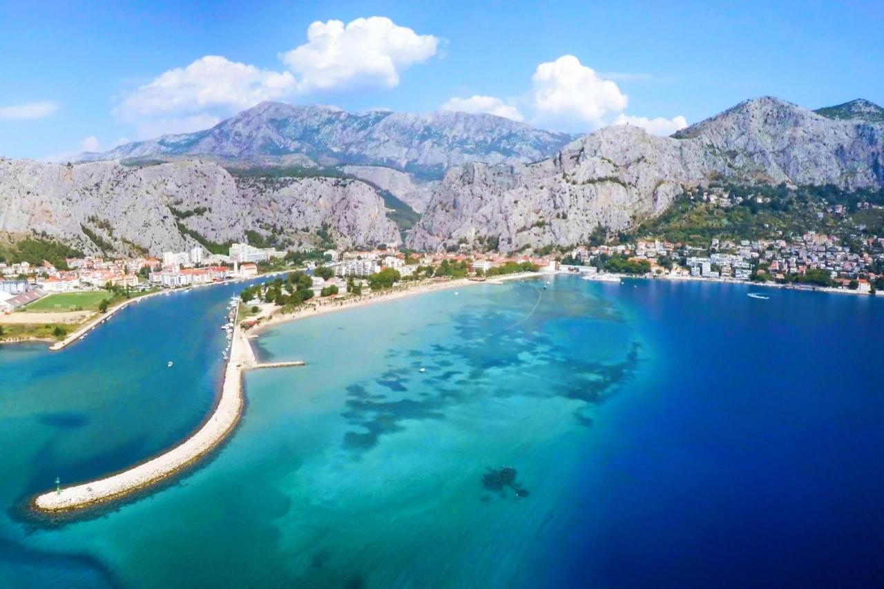 Seaside Apartment Blue Dugi Rat Bagian luar foto