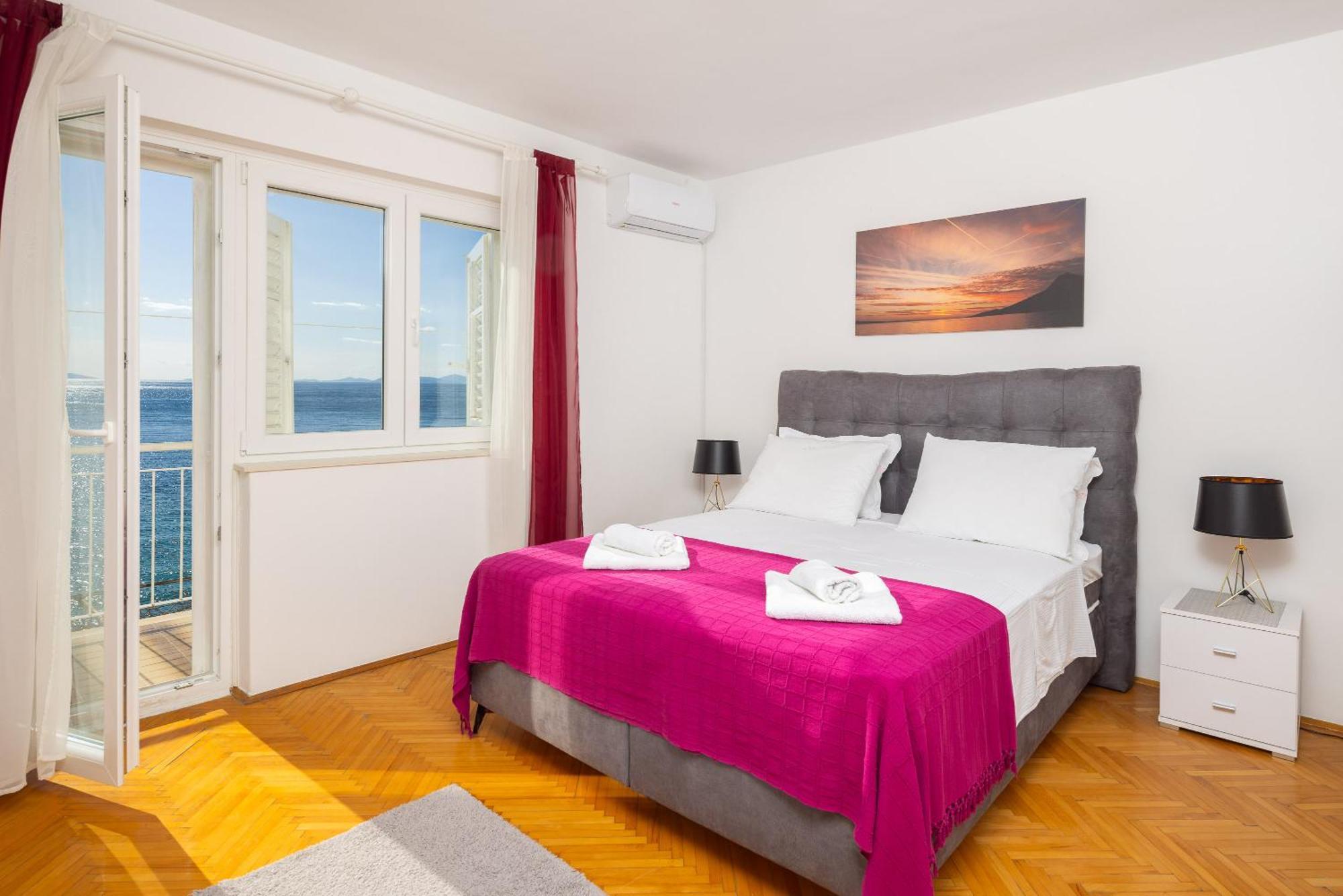 Seaside Apartment Blue Dugi Rat Bagian luar foto