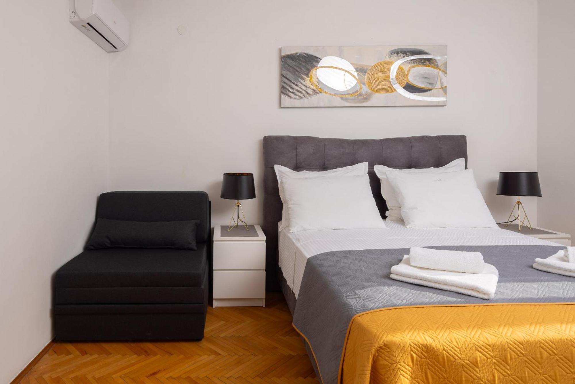 Seaside Apartment Blue Dugi Rat Bagian luar foto