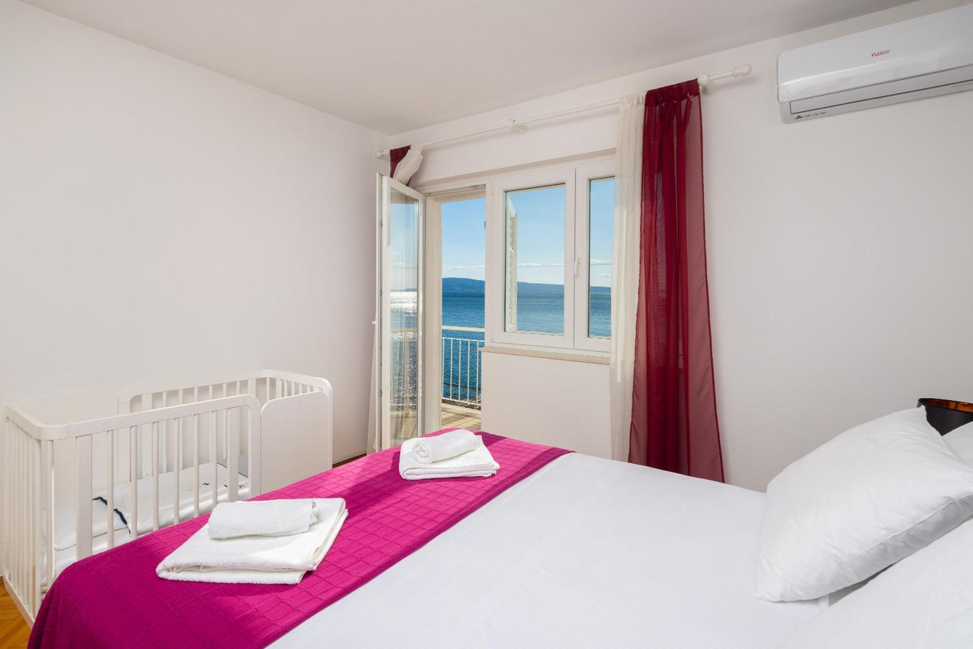 Seaside Apartment Blue Dugi Rat Bagian luar foto